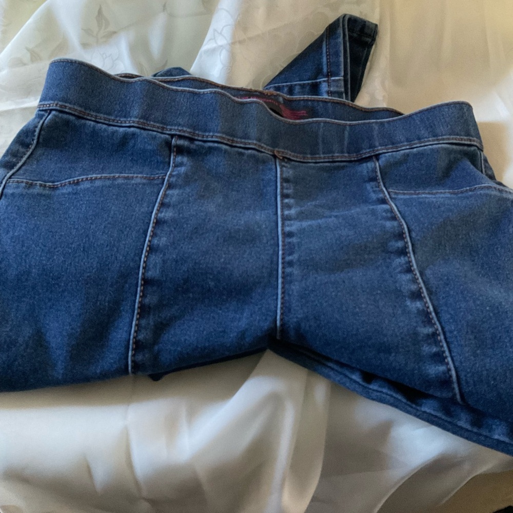 No Boundaries Blue Flare Jeans waist 14” length 39” from waist down. SIZE S(3-5) - Picture 5 of 6